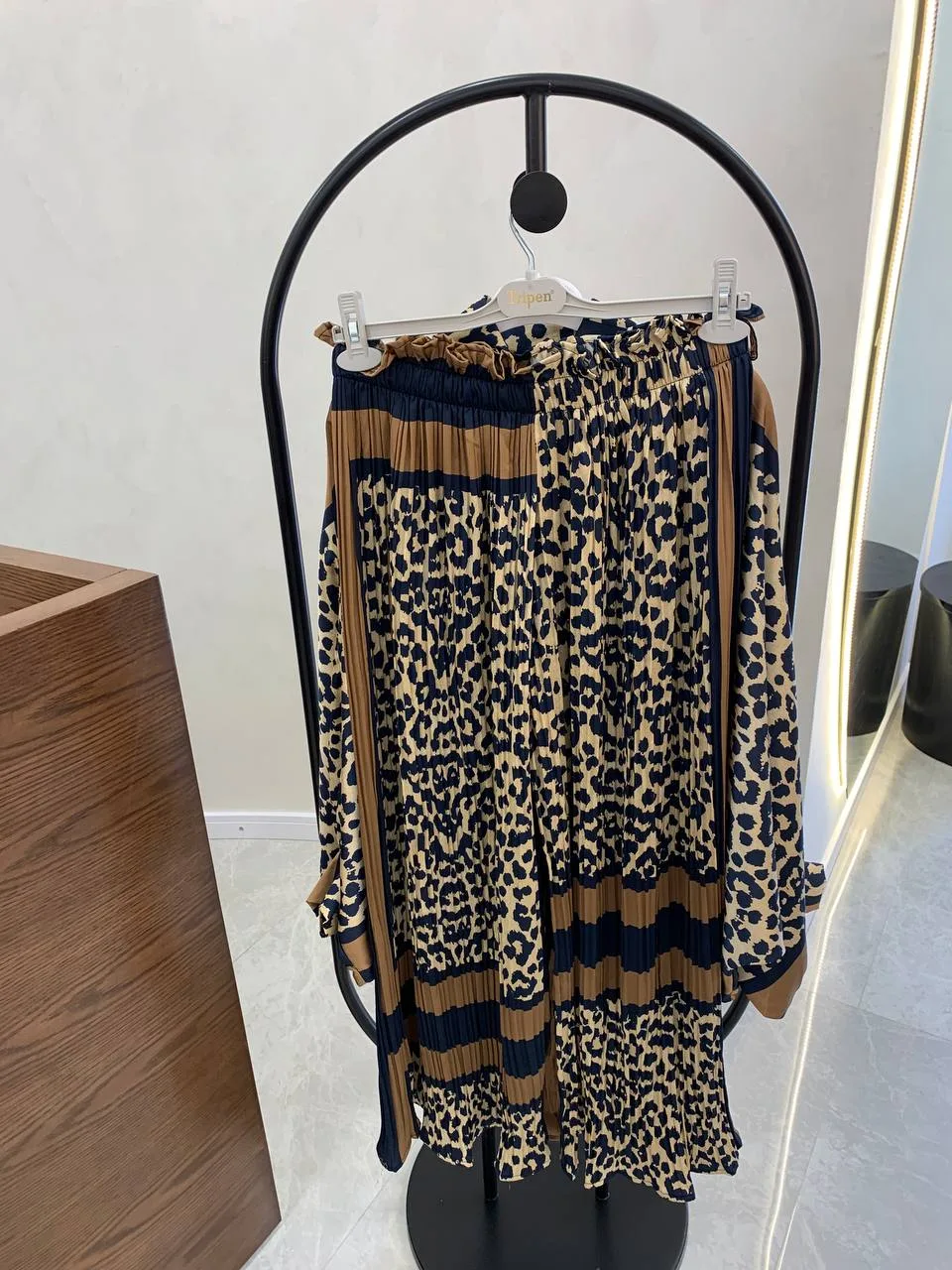 İthal Leopar Desenli Pantolonlu Takım - Görsel 4