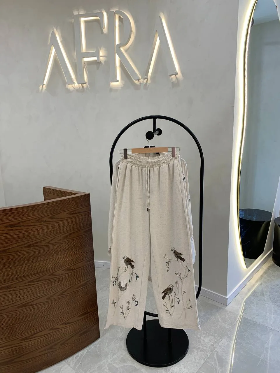 Kuş Desenli Pantolonlu Takım - Beyaz - Görsel 2